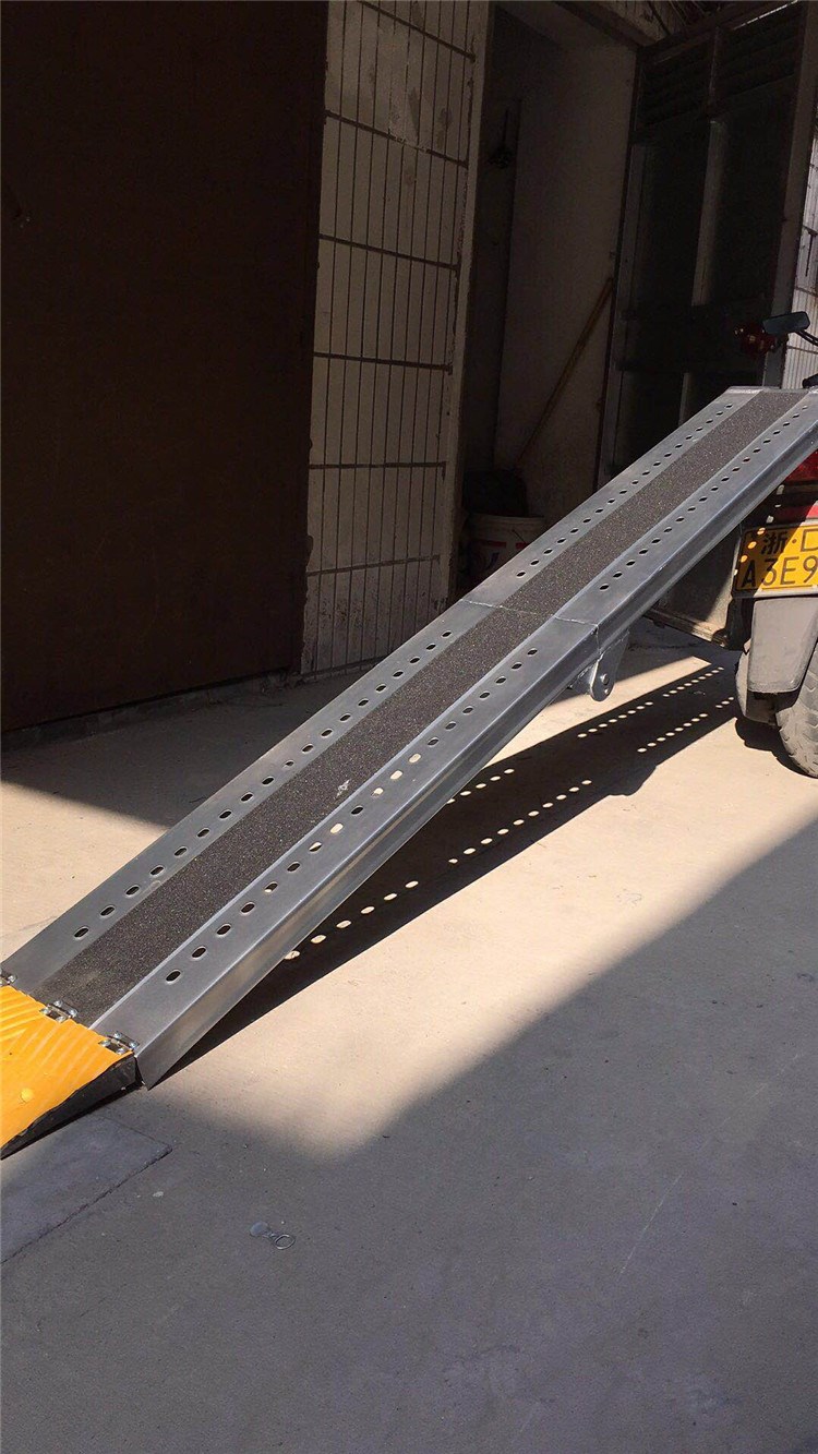 无障碍坡道板楼梯坡道斜坡板可折叠无障碍坡道板摩托上坡上楼台阶板