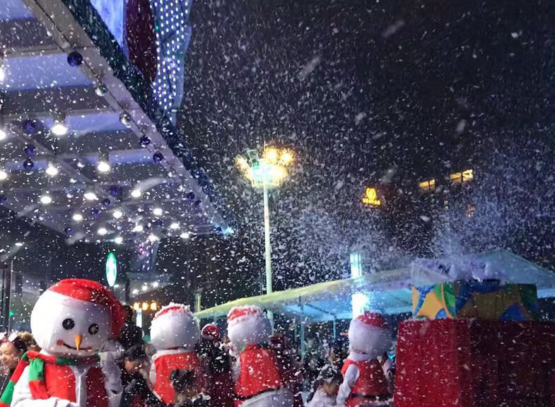 1500w雪花机舞台喷雪机 遥控雪花机圣诞下雪机器可调节大小造雪机