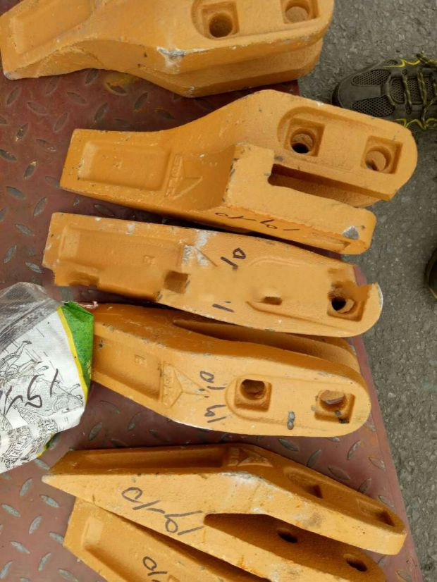 适用于适用于50装载机铲车配件临工953955铲齿斗齿边齿中齿铲尖耐磨