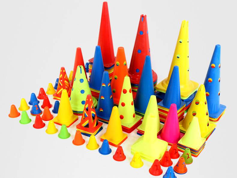 足球雪糕桶足球训练器材标志桶标志杆障碍物标志碟雪糕筒篮球跆拳道