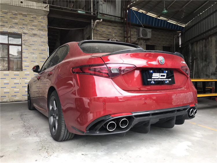 阿尔法罗密欧改装尾翼适用于giulia件四叶草小包围碳纤维前铲后唇