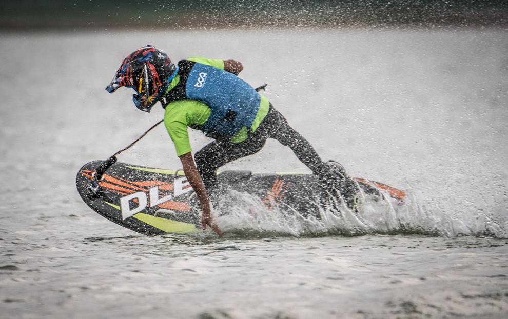 汽油冲浪板 动力冲浪板水上滑水户外运动成人重18kg夏天娱乐 荧光绿