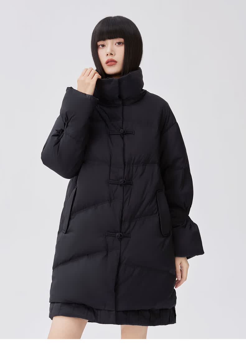 艾莱依国风拧扣羽绒服女长款h版立领2022年新款收褶设计冬季外套
