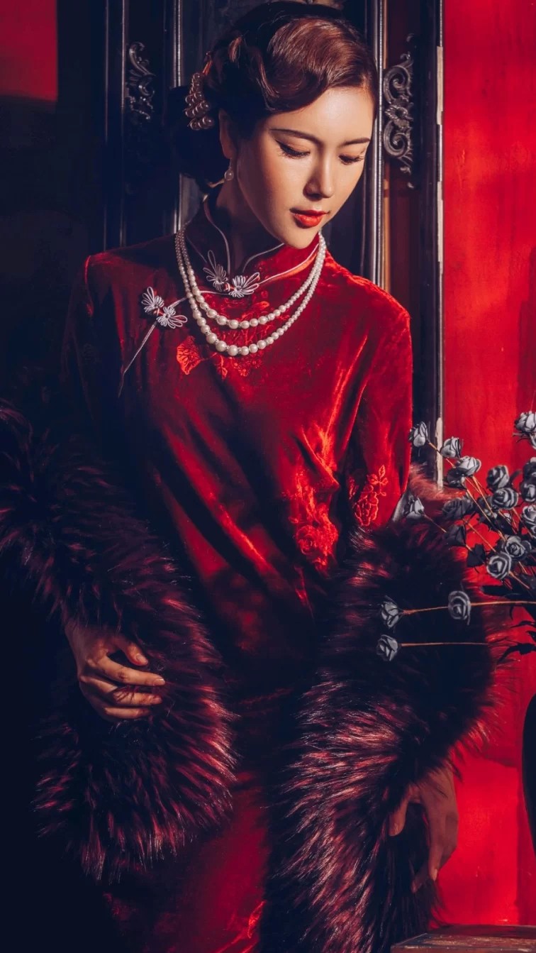 奢古拉轻奢旗袍配饰的项链珍珠双层锁骨链子女士复古颈链多层毛衣链