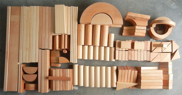 木头积木组装型幼儿园大型建筑木制积木松木大块大颗粒木块户外碳化