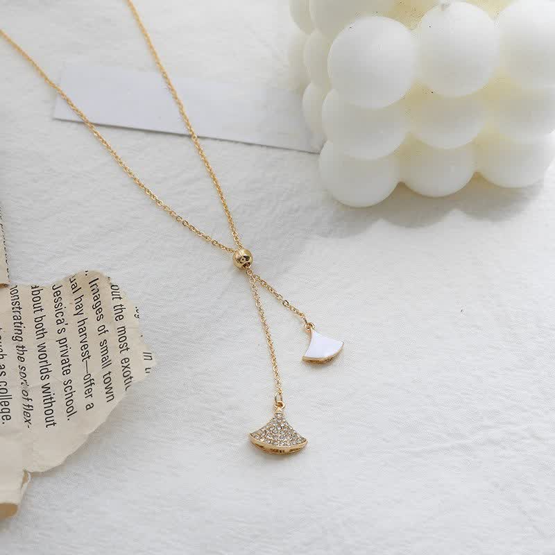 金石通简约气质白色项链女日式小众设计感镶钻吊坠颈链银锁骨链 c92