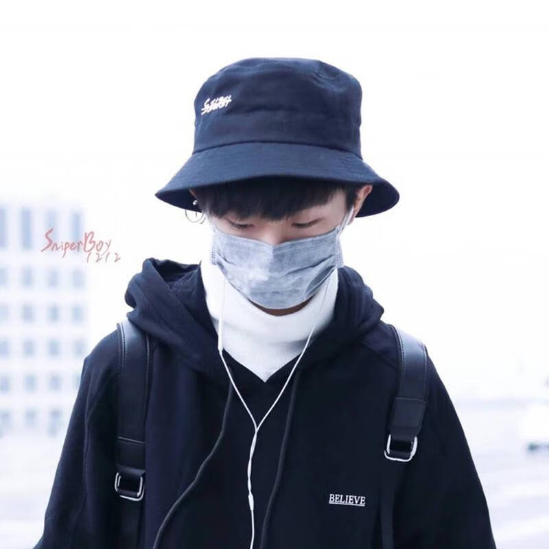 辉腾张艺兴时代少年团刘耀文同款帽子字母飘带渔夫帽男女街舞长带盆帽