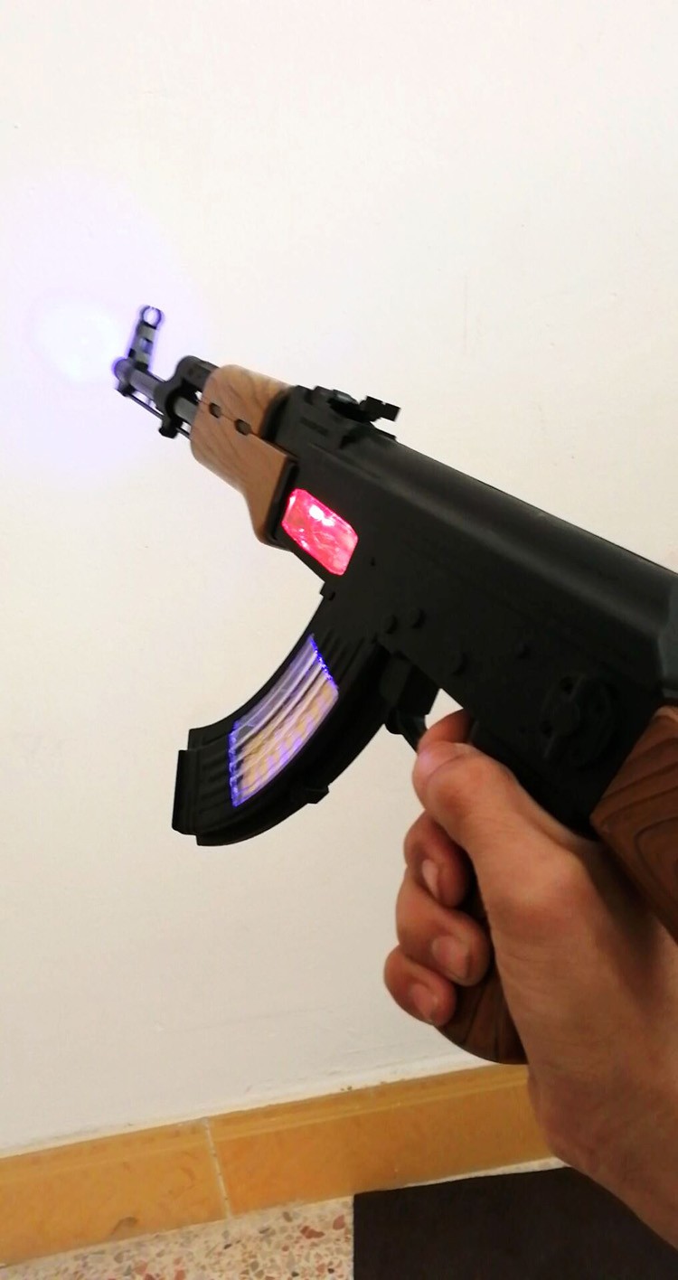 p90冲锋抢电动 电动枪玩具冲锋抢振动发光声音p90模型儿童八音玩mp7具