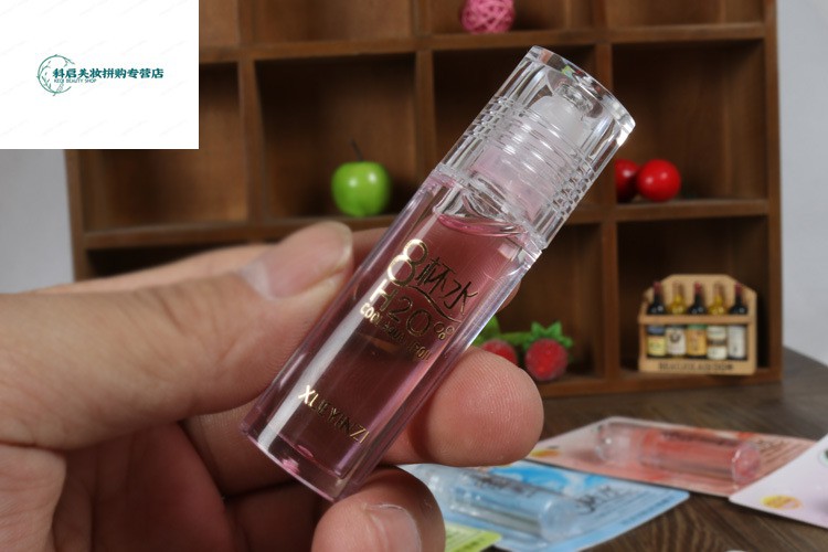 润唇油滚珠式无色透明液体唇膏走珠润口油女士保湿滋润补水防干裂滚珠