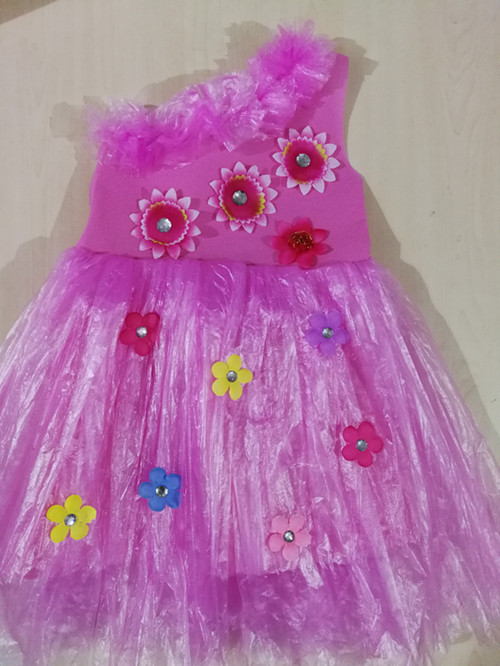 儿童环保演出服装无纺布塑料袋手工制作衣服时装走秀亲子装公主裙 白