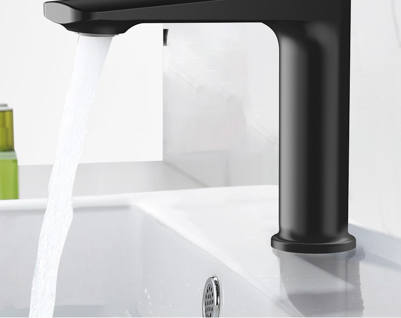 箭牌卫浴箭牌面盆水龙头洗脸盆浴室柜台盆龙头单把单孔面盆龙头黑色水