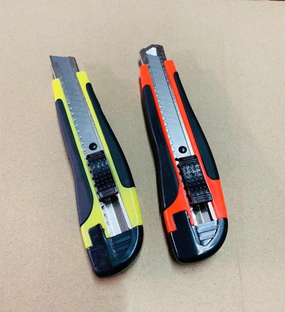 大号美工刀戒刀介刀手工刀具刀裁纸刀美术刀片重型壁纸刀不锈钢刀