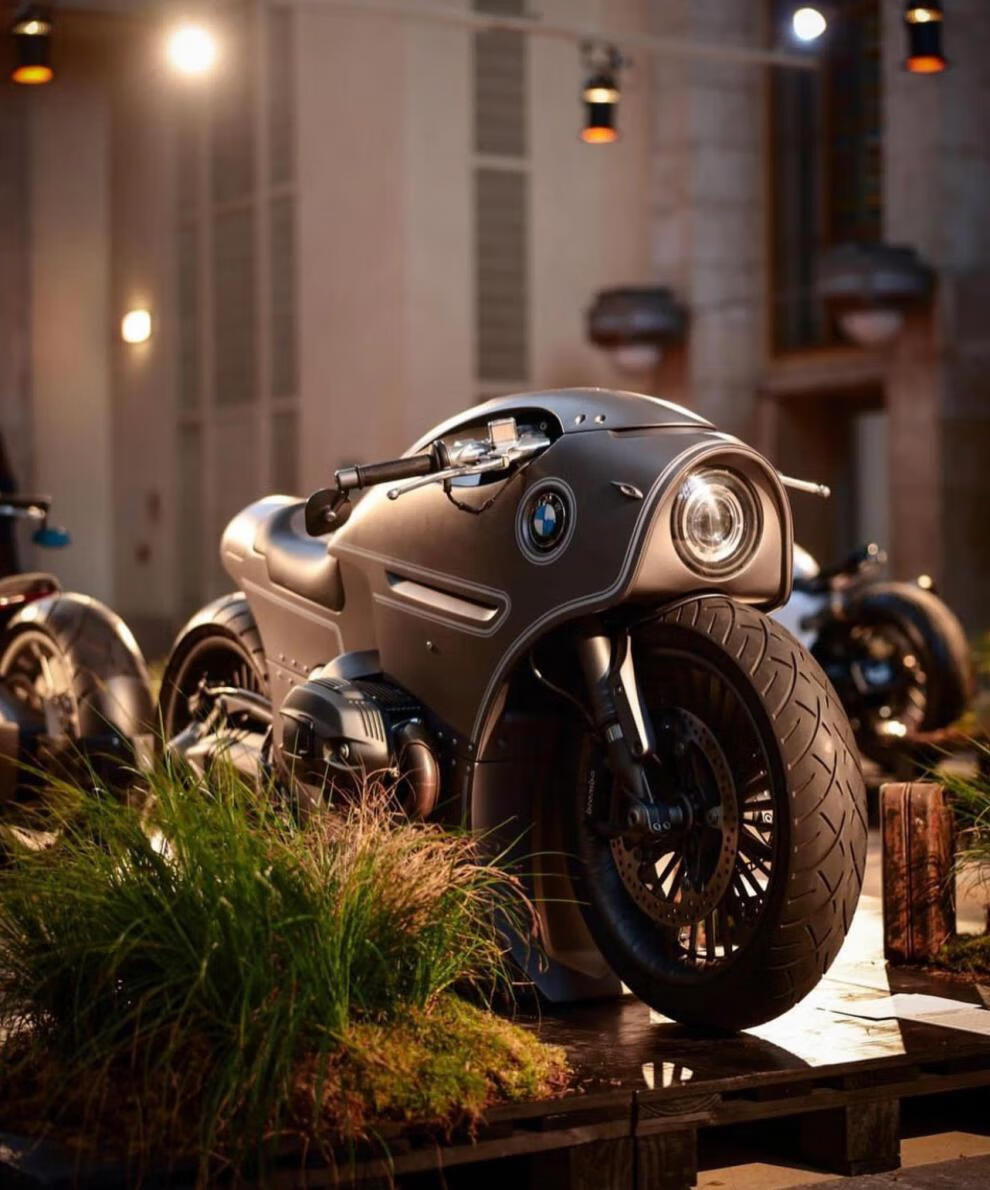 【京闪配送】进口宝马拿铁1200摩托车四缸cb400改装复古街车趴赛重