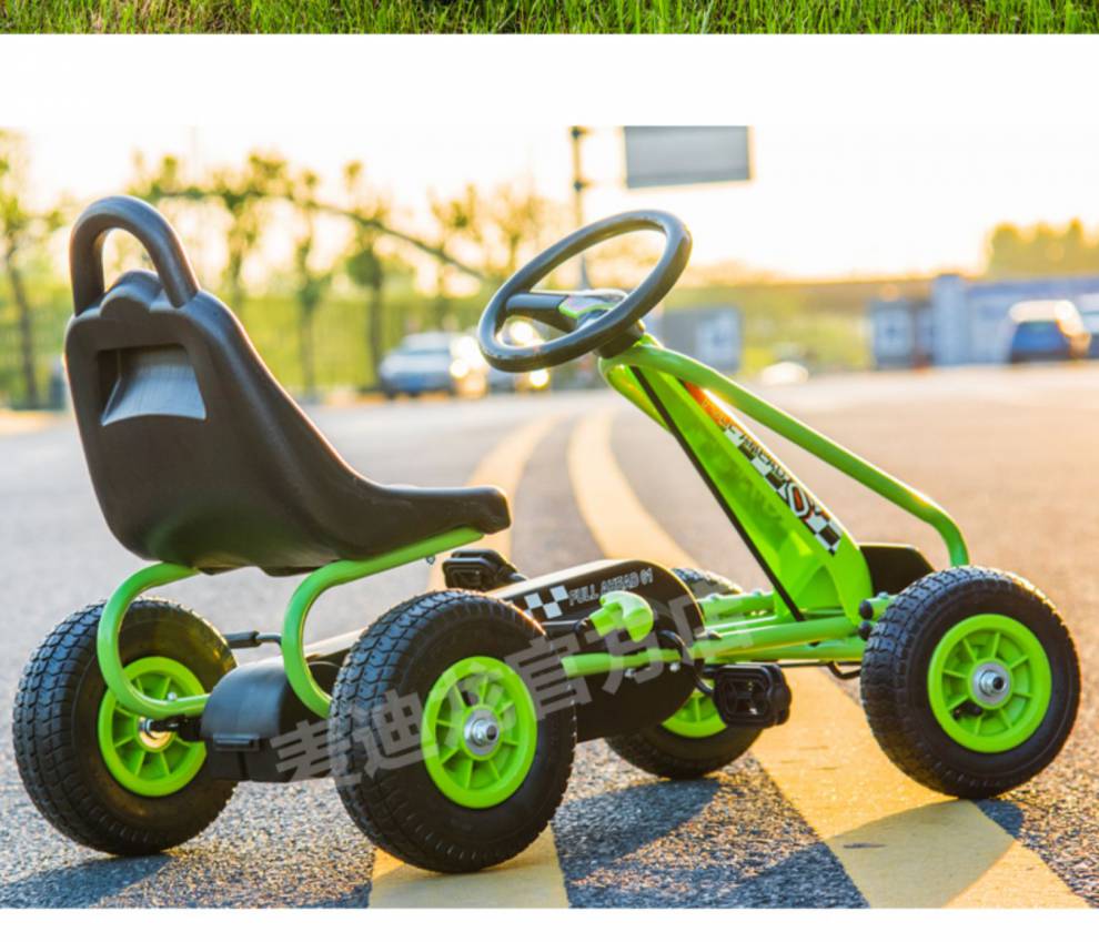 自行车卡丁车儿童卡丁车四轮脚踏自行车运动健身玩具汽车可坐宝宝沙滩