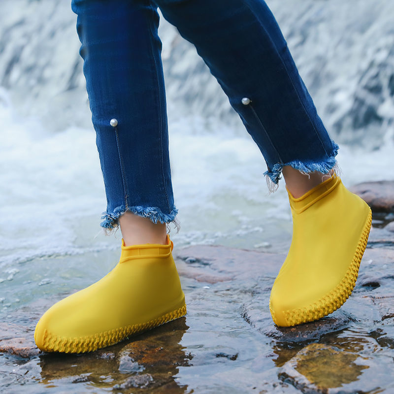 大码雨鞋套男48特大码下雨鞋套防水雨天男女学生成人户外 中筒 黑色