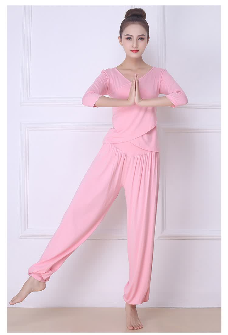 好看瑜伽服套装女舞蹈练功健身新款时尚宽松瑜珈初学者莫代尔短袖白色
