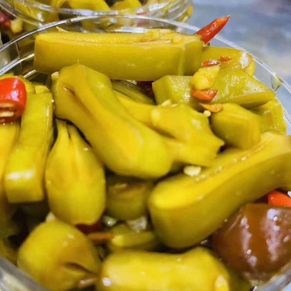 刀豆腌制剁辣椒酸辣泡菜湖南农自制手工瓶装下饭菜酱菜咸菜酱蒜辣300