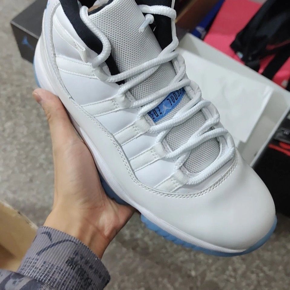 新潮稳货aj11传奇蓝乔治城真碳纯元版本原厂货就蓝蛇康扣45