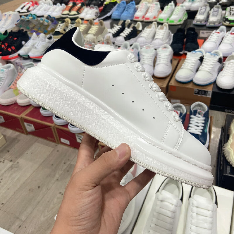 莆田高版本麦昆莆田鞋板鞋黑绒尾黑皮尾