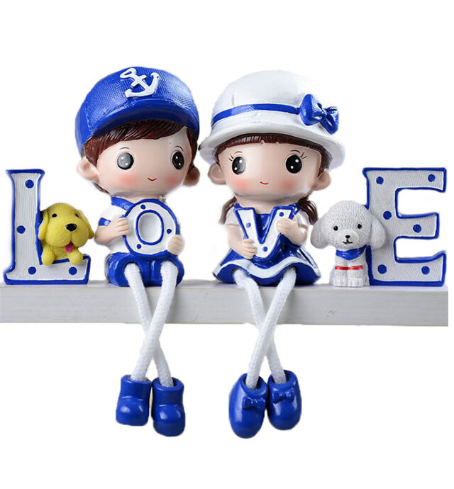 品一家四口吊脚娃娃树脂人物摆件工艺品创意生日礼物北极象红衣四口