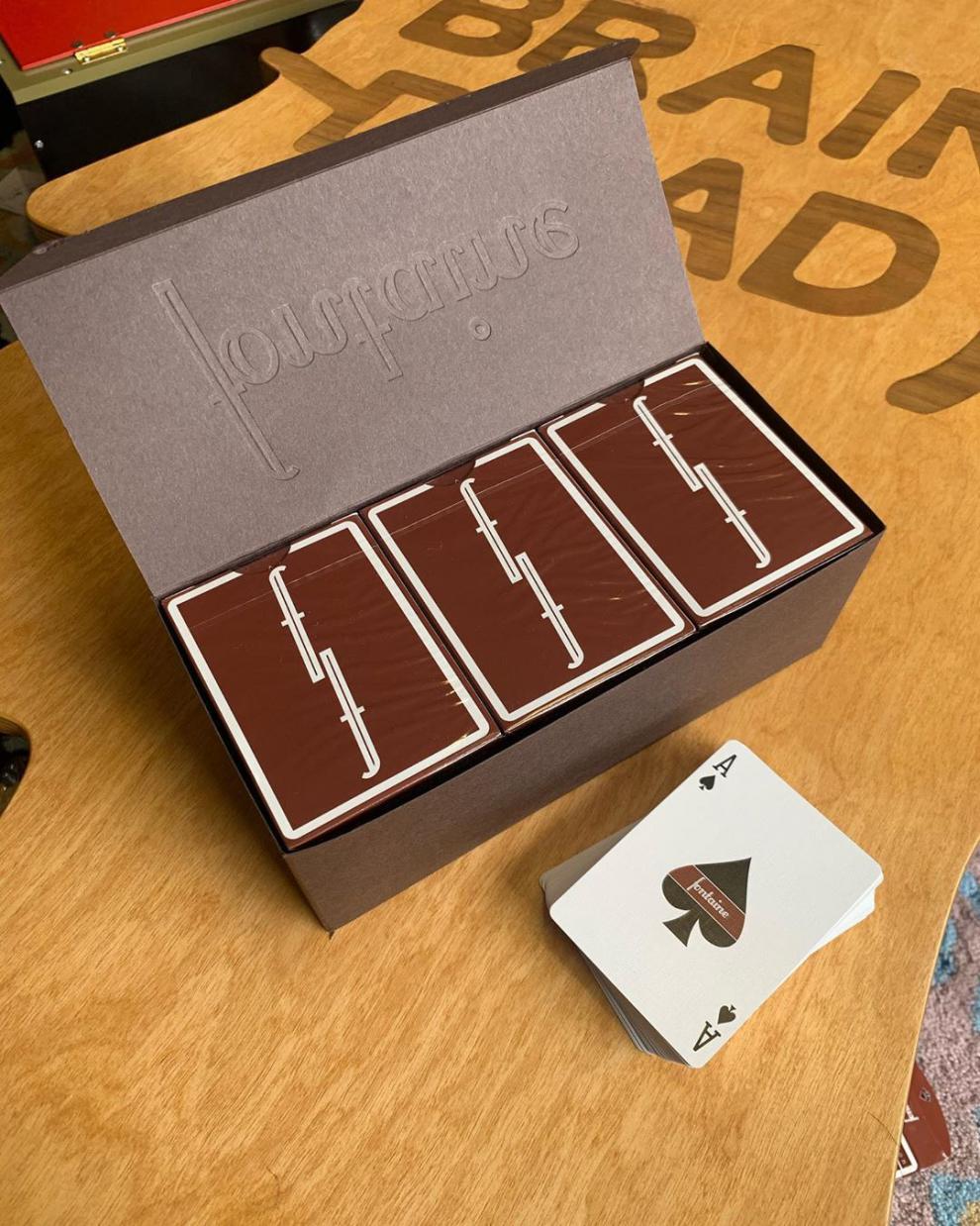 皮皮纸牌方丹纯色fontaine黑方丹蓝粉花切扑克全新方丹