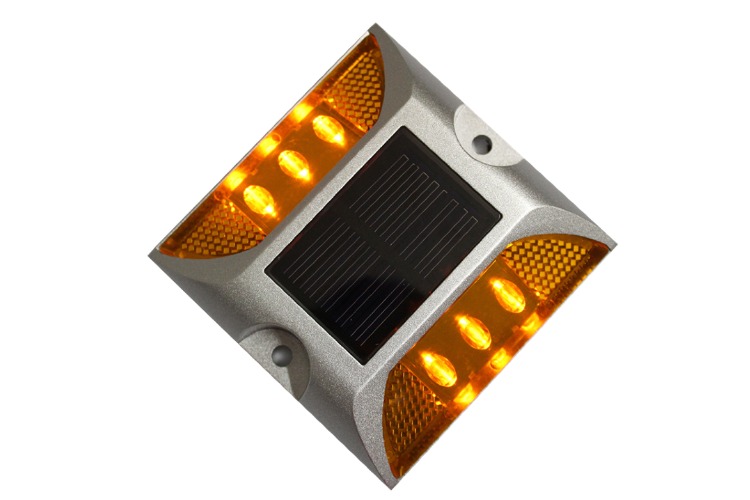 高速公路太阳能双面反光道钉led铸铝景观路障灯货车爆闪警示现货白色