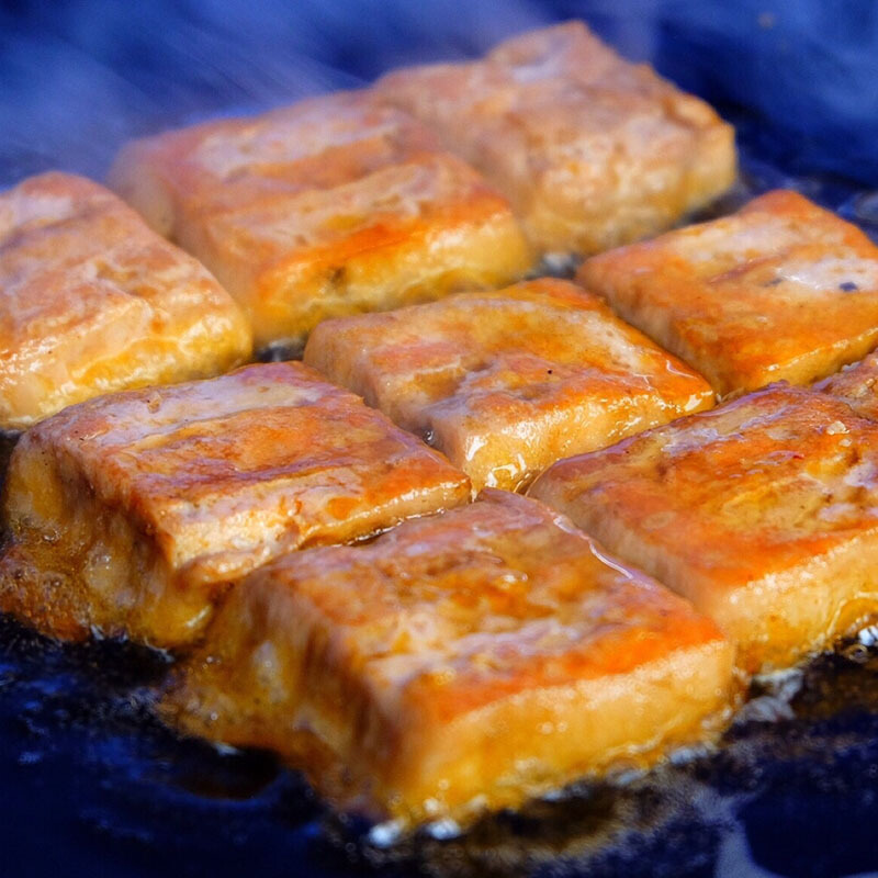 毛豆腐徽州特产臭霉呈坎宏村安徽黄山舌尖上的中国 油煎的16枚*3袋