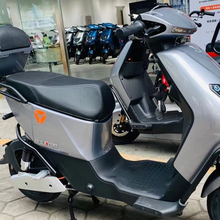 雅迪电动车dt6配件尾箱架载物靠背前后护杠架加长座垫车身dm6-90 dt6