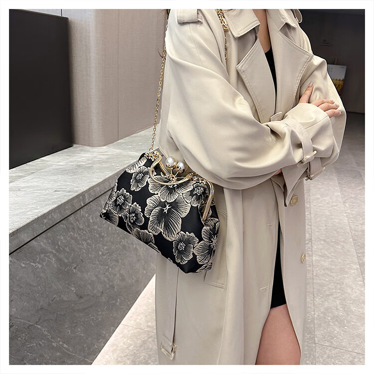 b70f251222bb434a.jpg