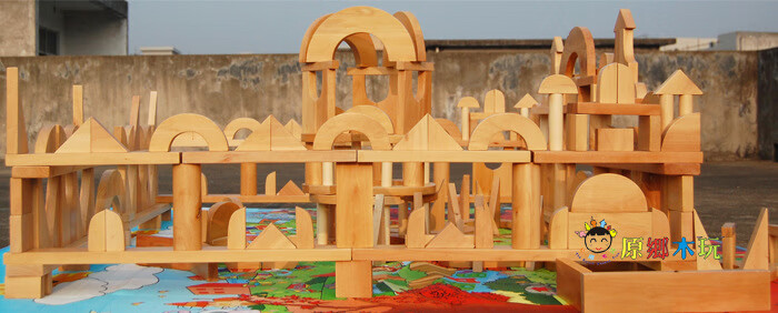 森尼熊幼儿园大型积木建构区原木色实心木质大块安吉积木拼装搭建玩具