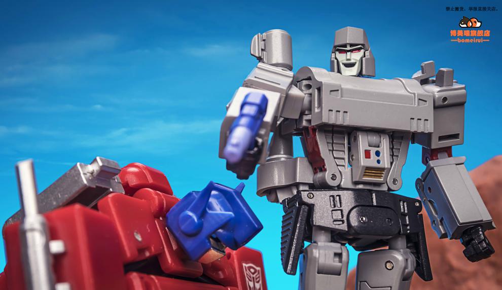 大师级威震天 变形·金刚mp3na威震m天再版现货h9枪威小比例newage