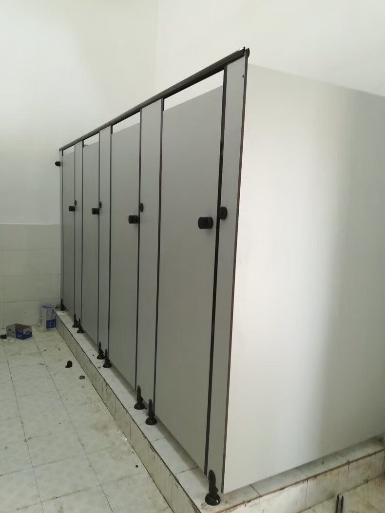 厕所隔断板 公共卫生间隔断墙抗倍特挡板安装学校隔断门工地临时隔板