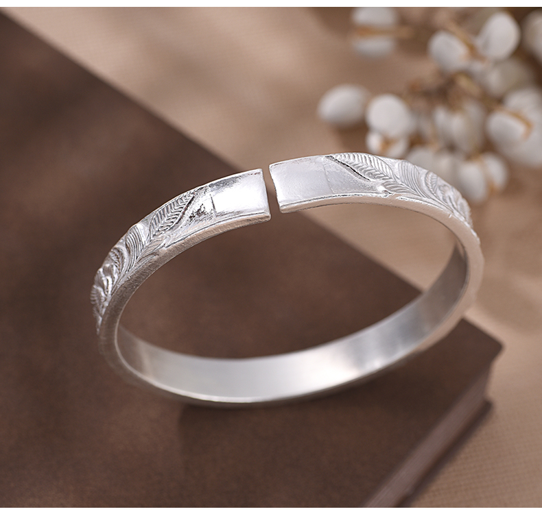 百岁坊足银990凹面刻花牡丹镯实心开口女款银礼足银990凹面刻花牡丹约