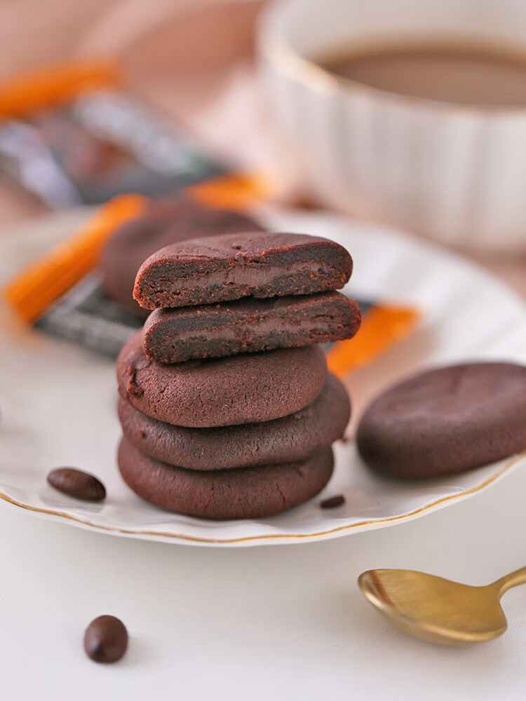 印尼纳宝帝软心趣布朗尼风味注心曲奇饼干零食整箱500