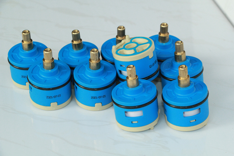 适用箭牌恒温花洒开关阀芯配件华帝切换分水器阀芯转换陶瓷阀门 流量