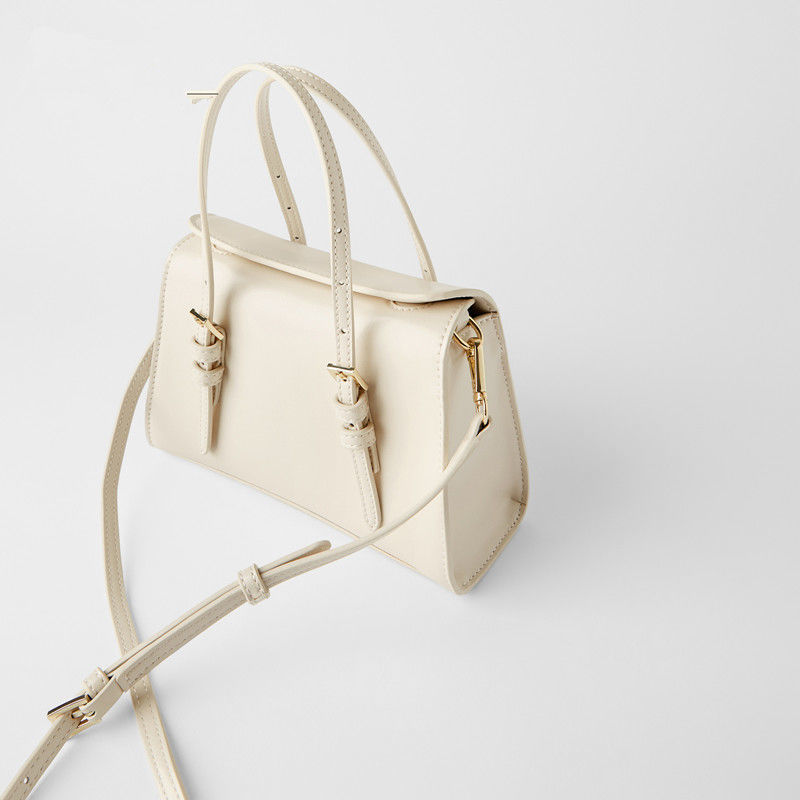 新款女包白色翻盖迷你城市手提单肩休闲包白色