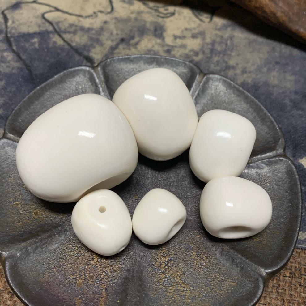 周庆祥天然鹿角雕刻西施壶型三通新款文玩手串配饰尺寸竖孔约20对孔约