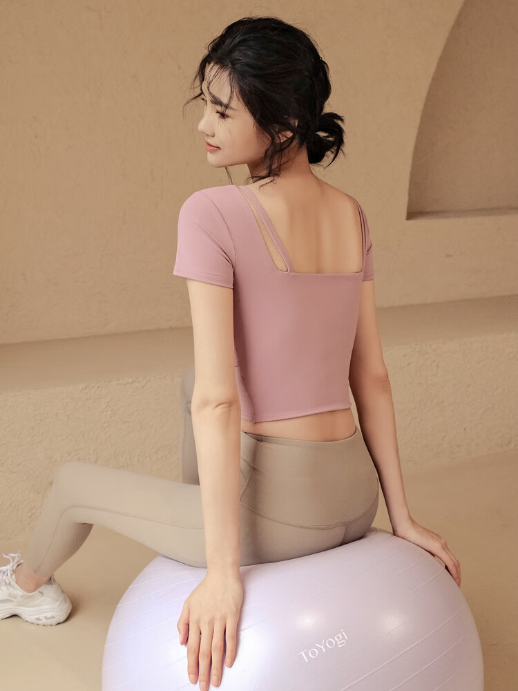 瑜伽上衣短袖美背带胸垫瑜伽服女夏季透气短款美背运动上衣短袖时尚