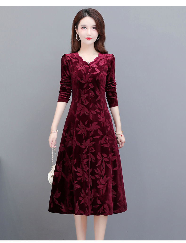女装新款妈妈春装长袖阔太太连衣裙洋气春秋新款金丝绒打底裙子红色