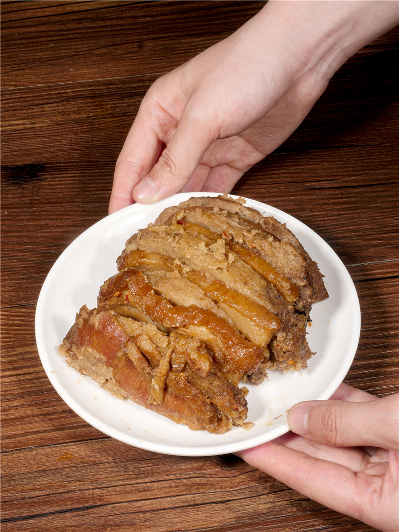 广西桂林特产荔浦芋头扣肉碗装五花肉餐饮饭店半成品食材方便速食