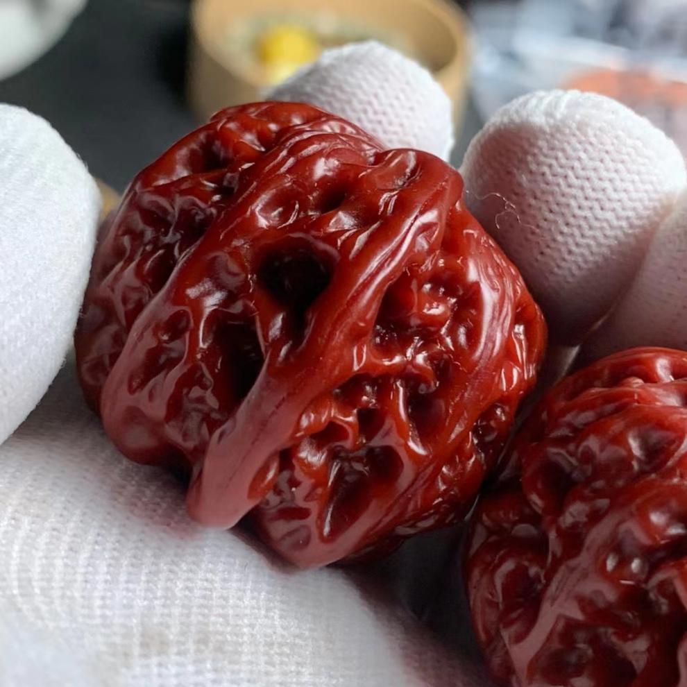 ck施华洛世奇锆文玩核桃四座楼机刷包浆玉化把玩盘玩官帽大手玩麒麟纹