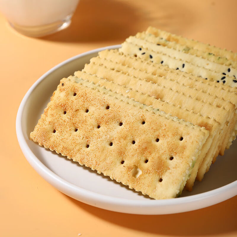 四洲苏打饼干营养美味早餐饼多口味搭配休闲零食餐佳品100g3包芝麻味