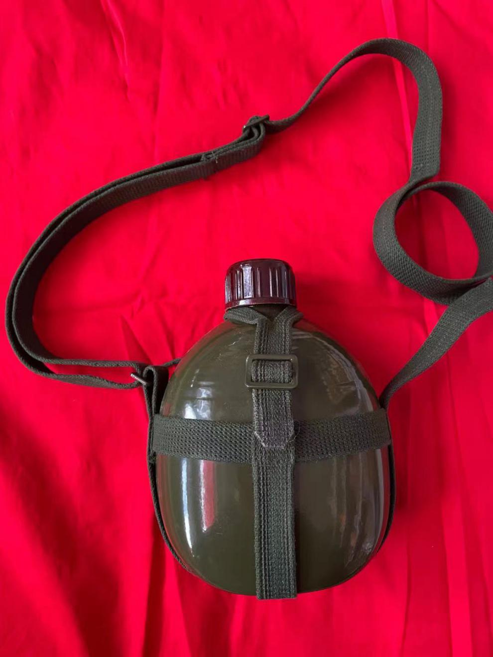 赤槿高档高端送朋友同事同款物件红色军旅文化怀旧装饰抗美援朝摆件