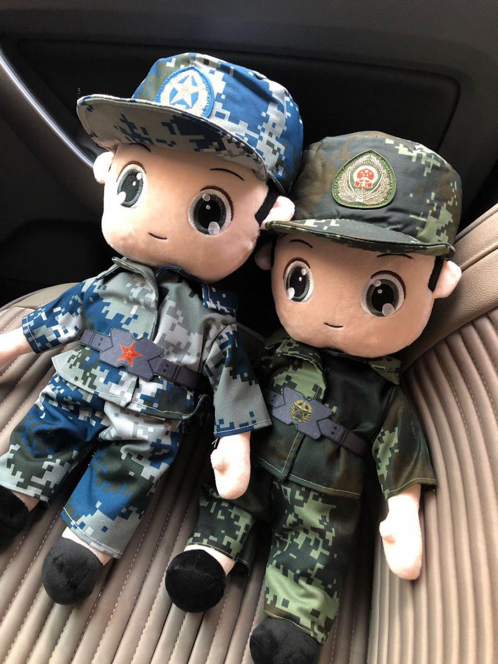 【欧阳先生】衣军人迷彩娃娃兵哥哥公仔送战友军恋情侣礼物军嫂情人节