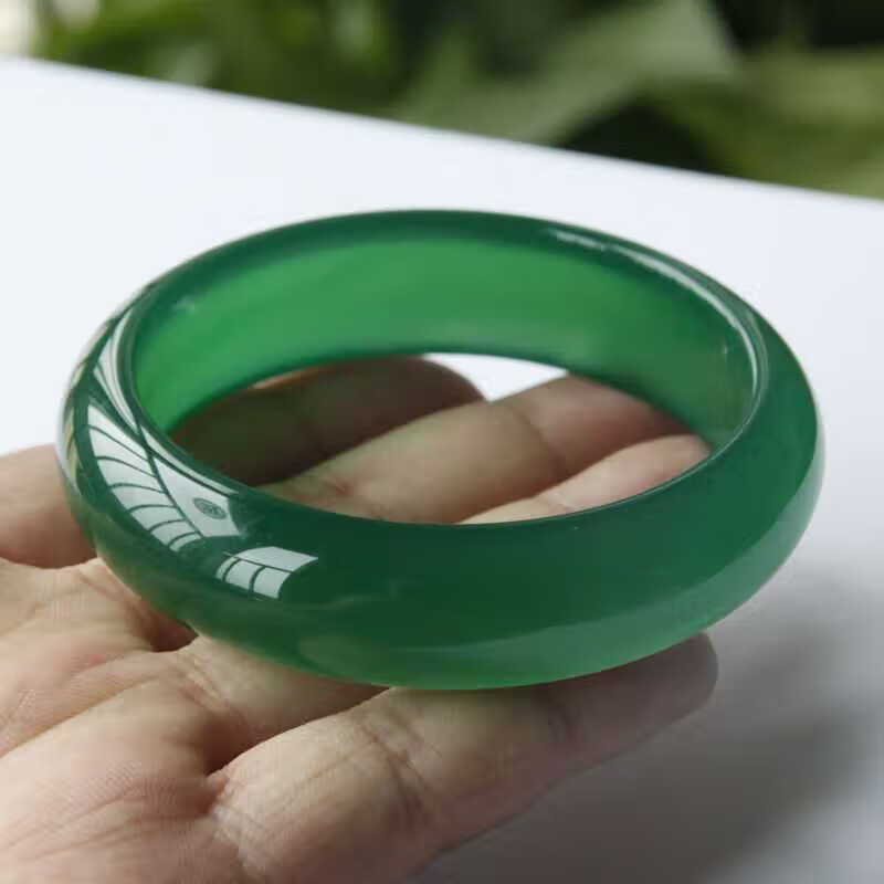 珍韵缘绿玉髓玉镯女玉镯子绿色玛瑙绿菠菜绿碧绿色气质女内径61mm