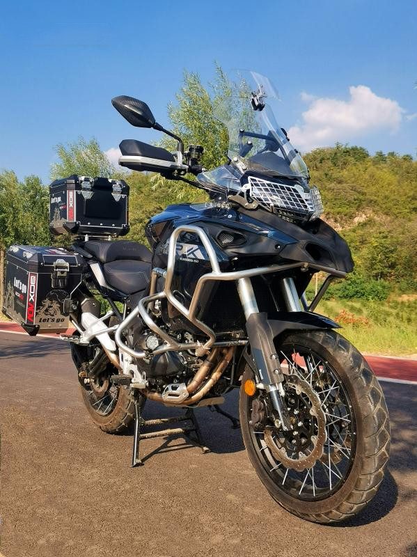 适用贝纳利trk502/502x铝合金三箱边箱尾箱保险杠上下护杠改装全包围