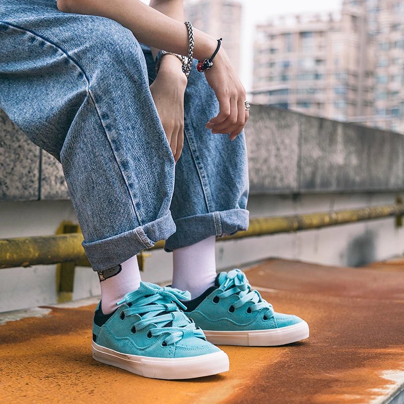 【jd优选】顽··刻0llieskat·e滑板鞋ollieskate面包鞋湖水蓝白翻