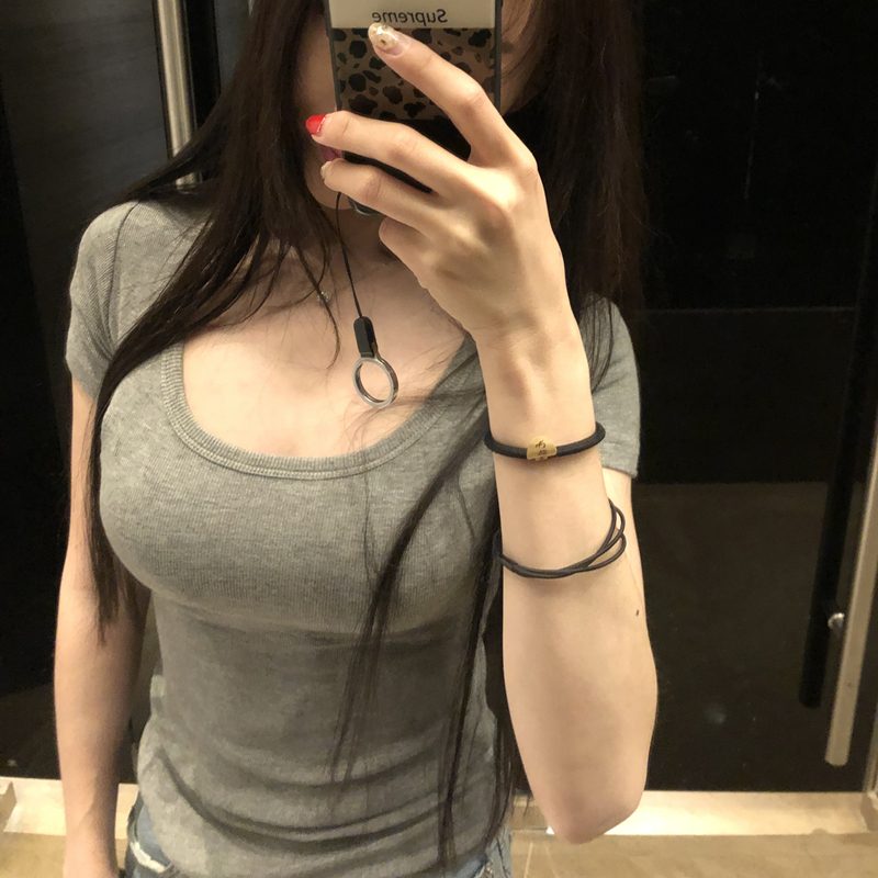 低胸性感女装大码上衣显胸大u短袖t恤2022夏季色紧身弹力低领打底衫