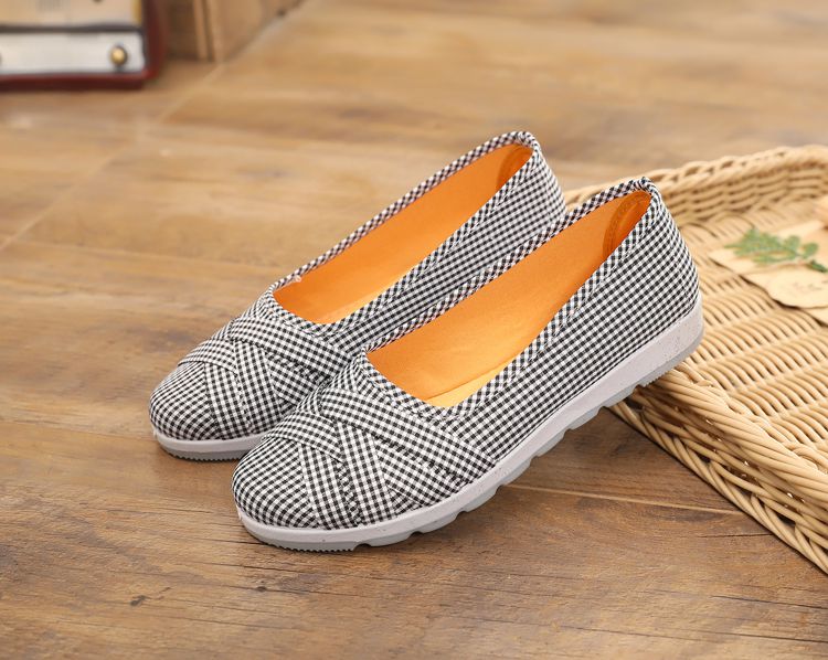 方口鞋女夏季软底防滑女款单鞋平跟工作鞋透气方口鞋妈妈鞋红色8815女