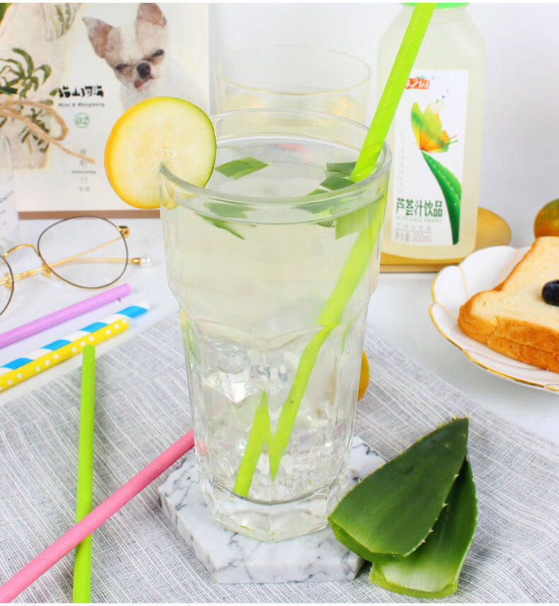 芦荟水饮料300ml瓶8瓶多规格味之园芦荟汁饮料好喝的芦荟果粒果汁饮品